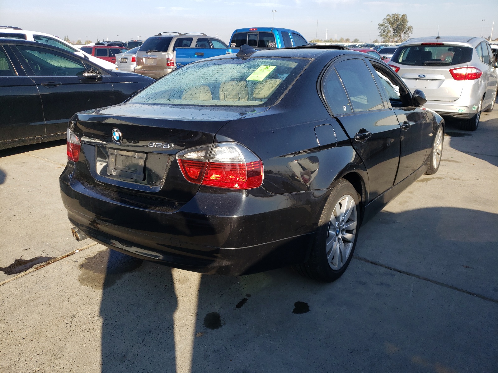 Фото 4 с аукциона – 2007 BMW 328 I с VIN WBAVA33597PG39085