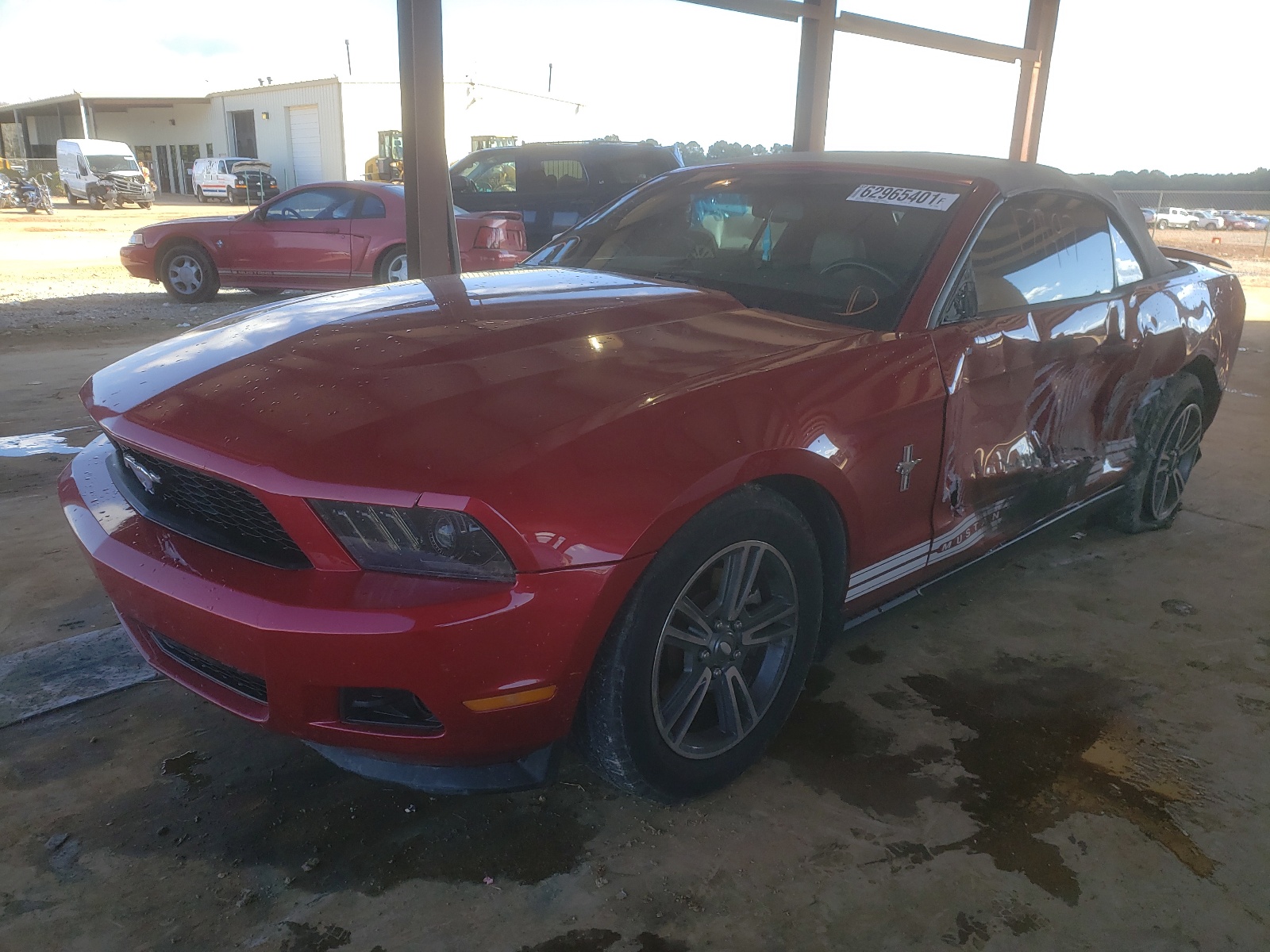Photo 2 from auction – 2011 FORD MUSTANG with VIN 1ZVBP8EM7B5111324
