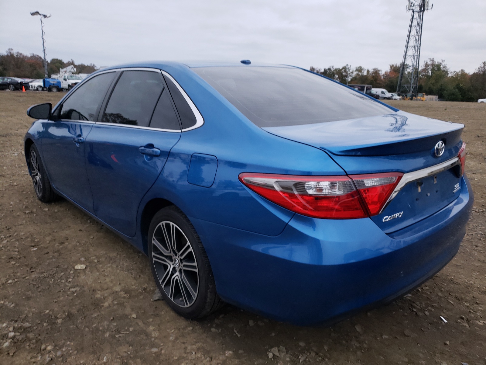 Photo 3 from auction – 2016 TOYOTA CAMRY LE with VIN 4T1BF1FK7GU560926