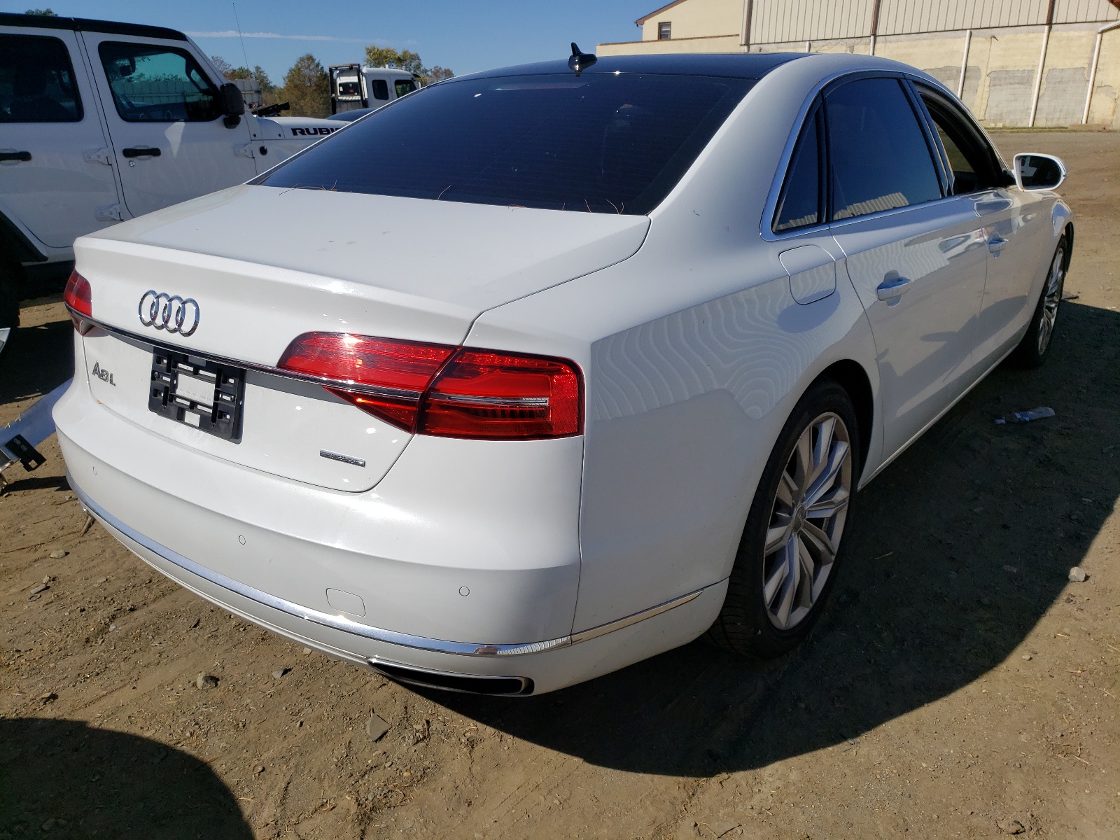 Photo 4 from auction – 2016 AUDI A8 L QUATT with VIN WAU34AFD7GN002758