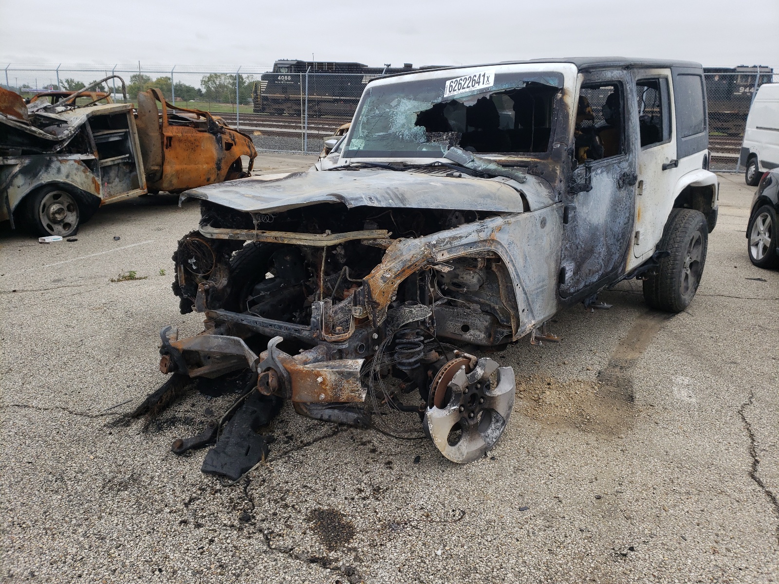 Photo 2 from auction – 2018 JEEP WRANGLER U with VIN 1C4BJWEG5JL936016
