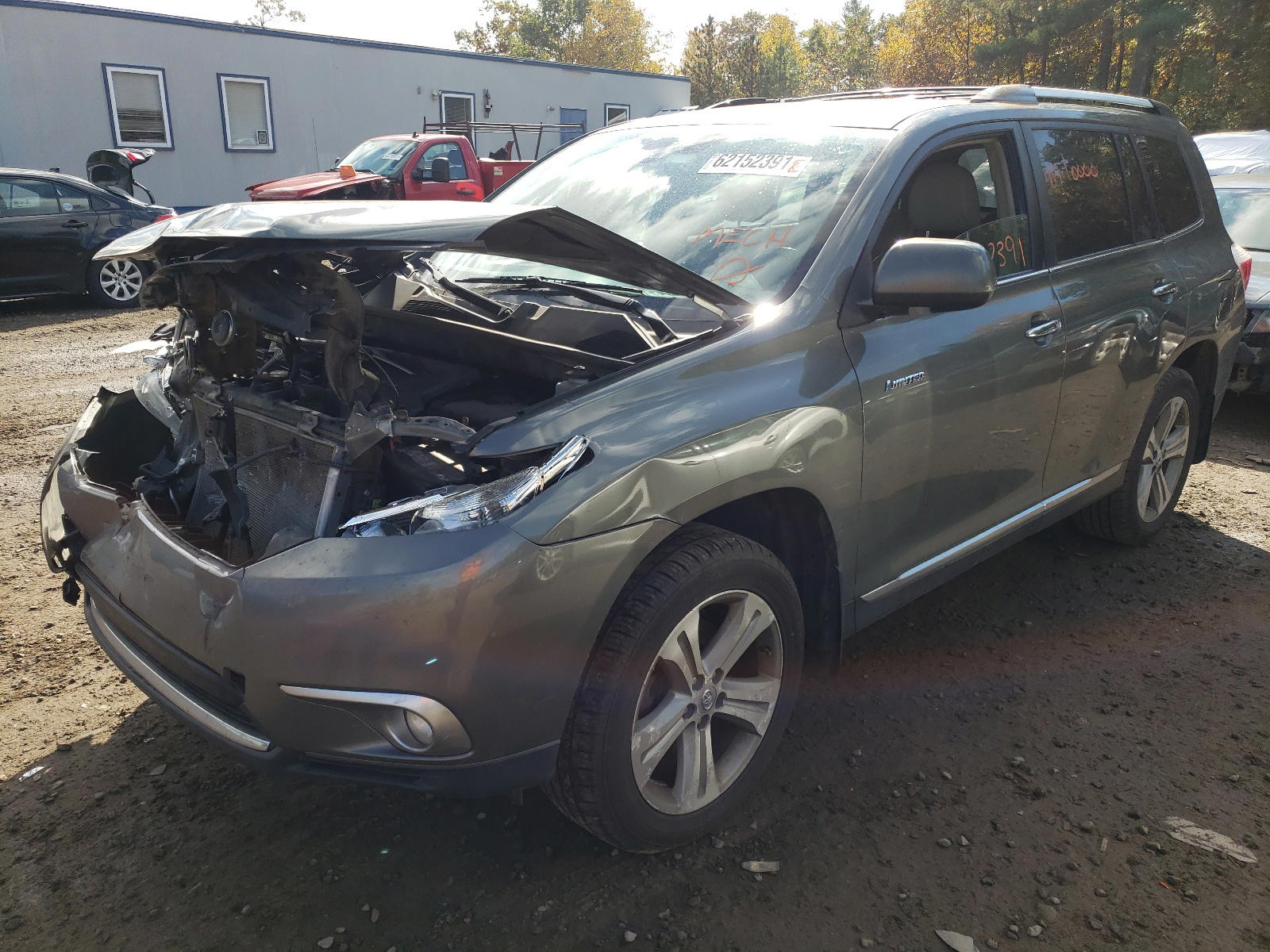 Photo 2 from auction – 2012 TOYOTA HIGHLANDER with VIN 5TDDK3EH5CS121426