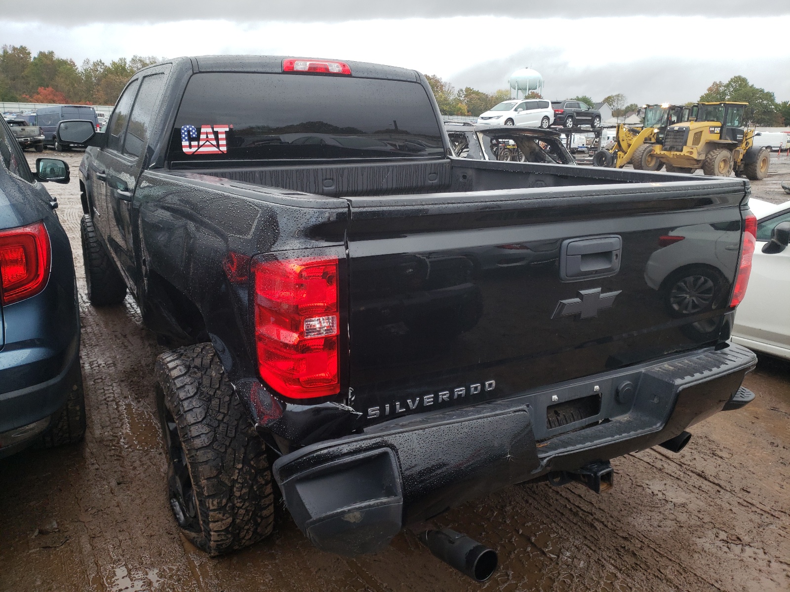 Фото 3 с аукциона – 2018 CHEVROLET SILVERADO с VIN 3GCUKPEC5JG370655