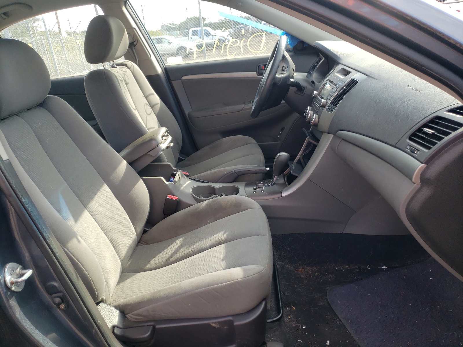 Photo 5 from auction – 2010 HYUNDAI SONATA GLS with VIN 5NPET4AC7AH602928