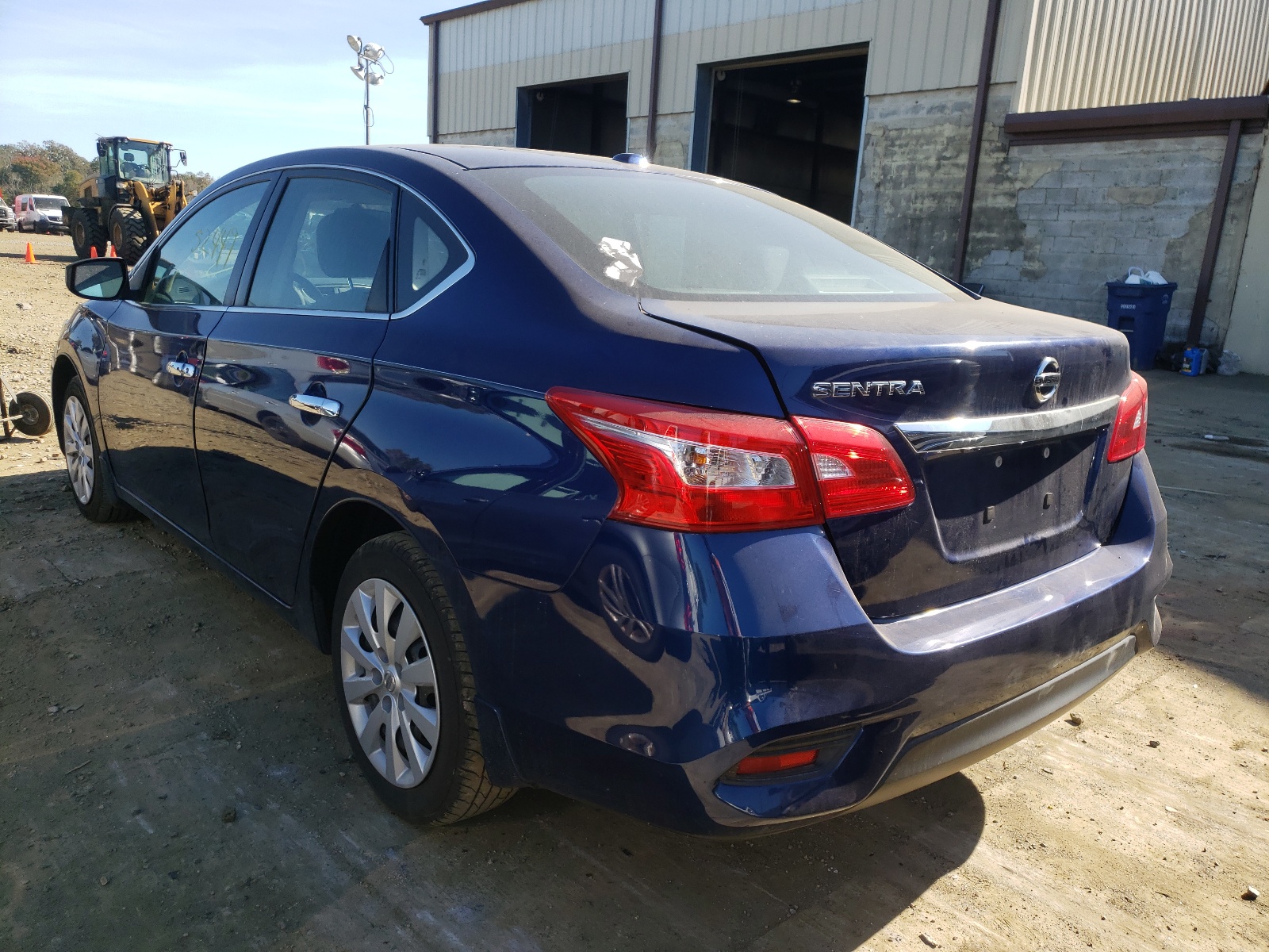 Photo 3 from auction – 2016 NISSAN SENTRA S with VIN 3N1AB7AP2GY254380