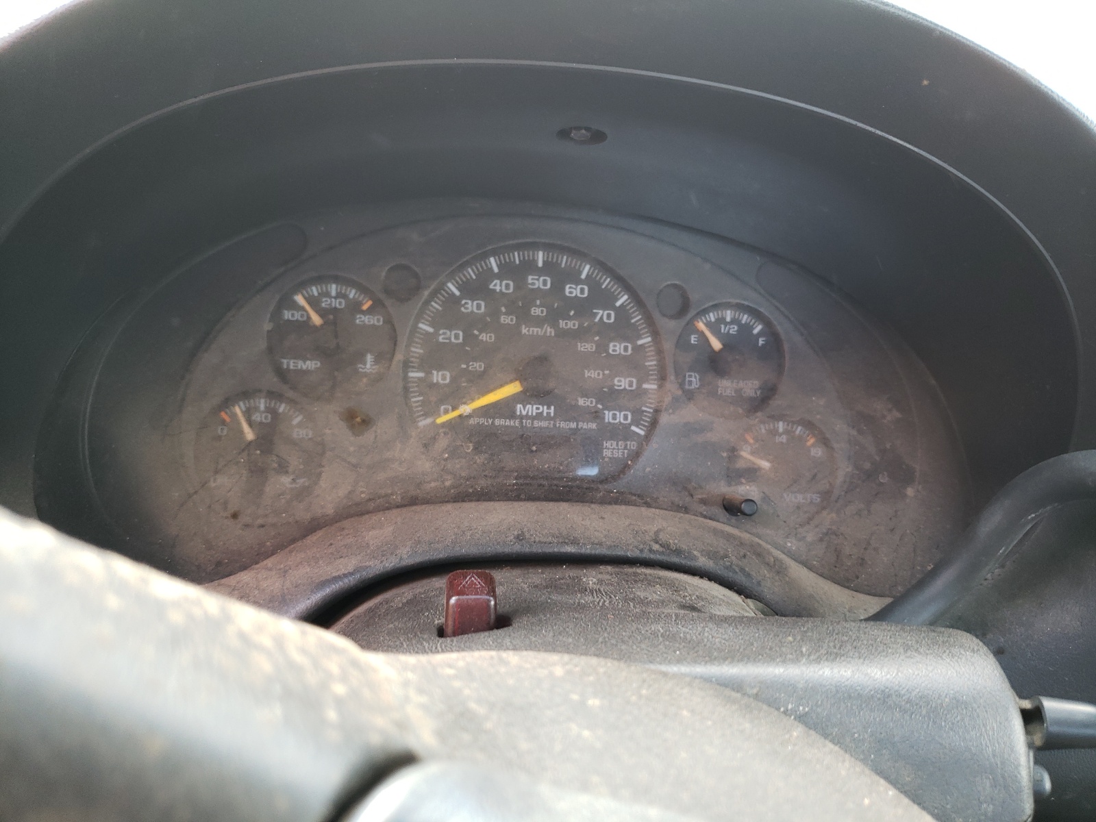 Photo 8 from auction – 1999 GMC SONOMA with VIN 1GTCS1443X8512373