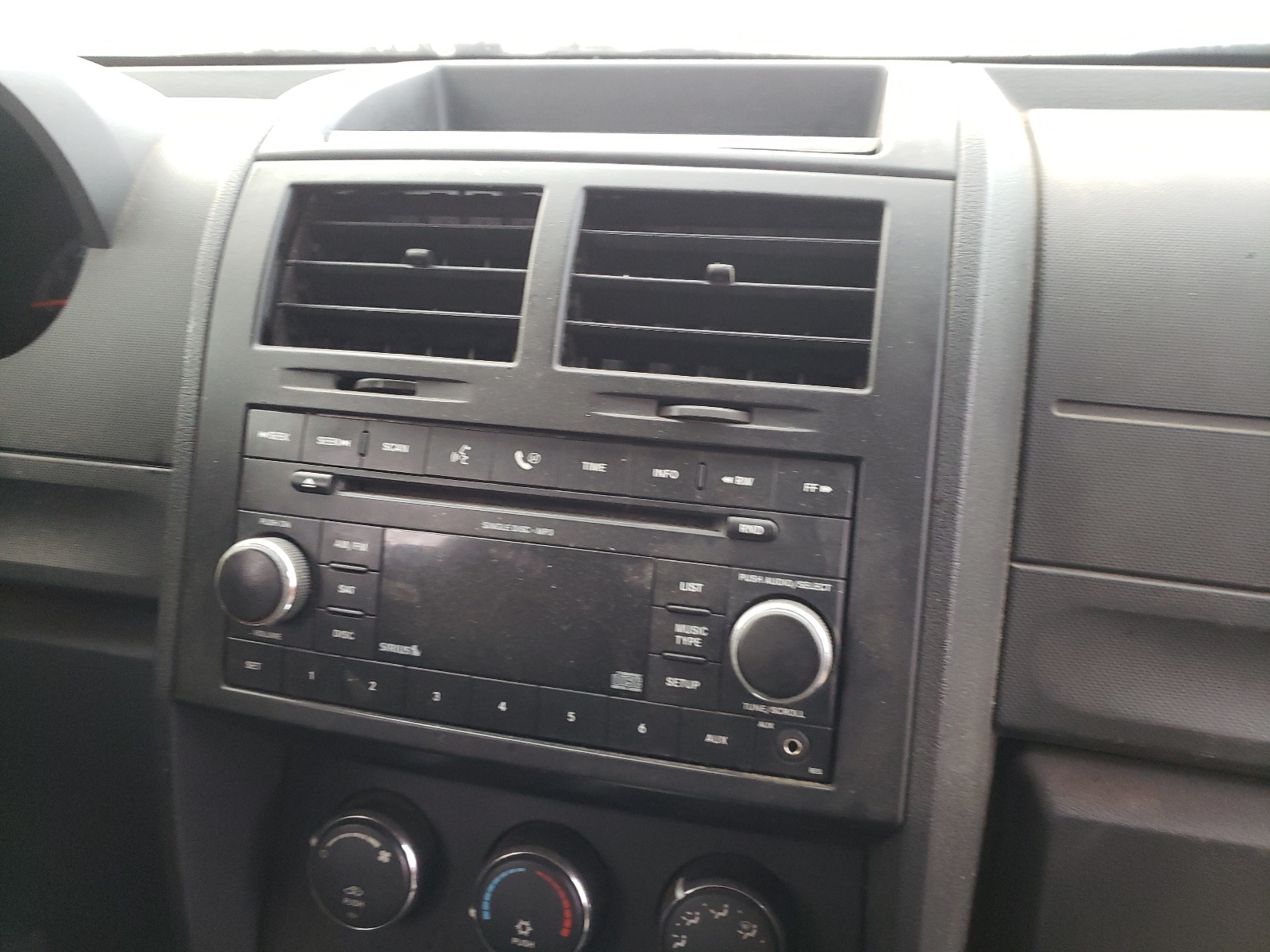 Foto 9 de la subasta – 2008 DODGE NITRO SXT con VIN 1D8GT28K08W139143