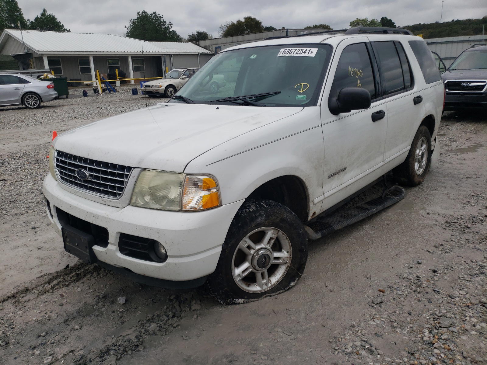 Photo 2 from auction – 2004 FORD EXPLORER X with VIN 1FMZU73E14ZB32385
