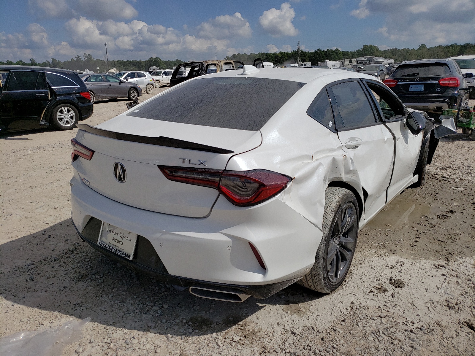 Photo 4 from auction – 2021 ACURA TLX TECH A with VIN 19UUB5F51MA011506