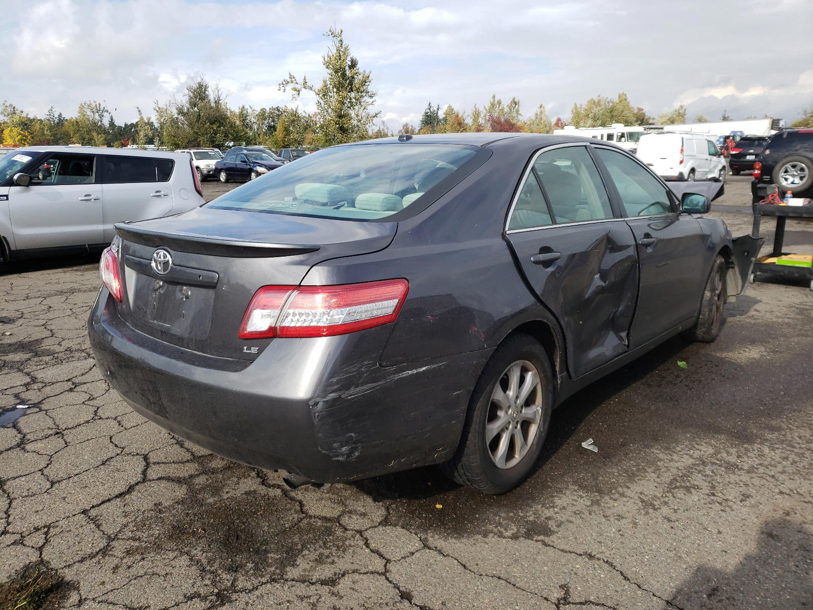 Photo 4 from auction – 2011 TOYOTA CAMRY BASE with VIN 4T1BF3EK1BU136034