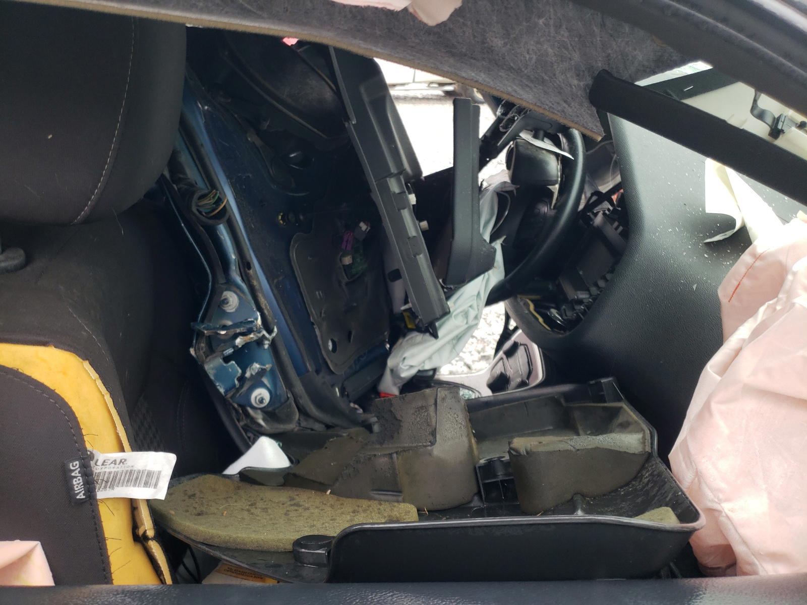 Photo 5 from auction – 2015 DODGE CHALLENGER with VIN 2C3CDZAG1FH733541