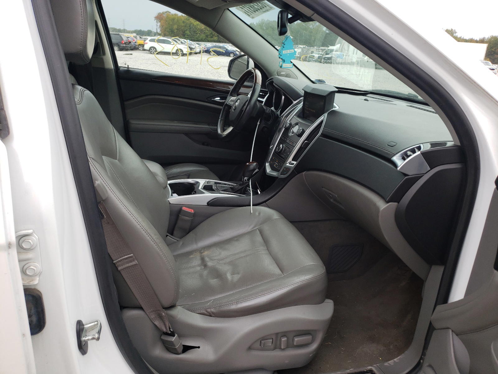 Photo 5 from auction – 2011 CADILLAC SRX PERFOR with VIN 3GYFNBEY7BS549495