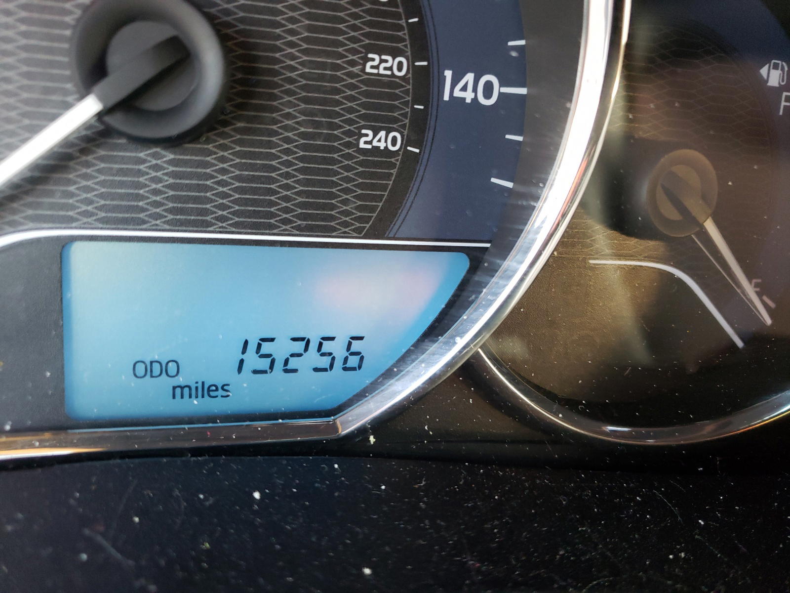 Photo 8 from auction – 2014 TOYOTA COROLLA L with VIN 5YFBURHE3EP086239
