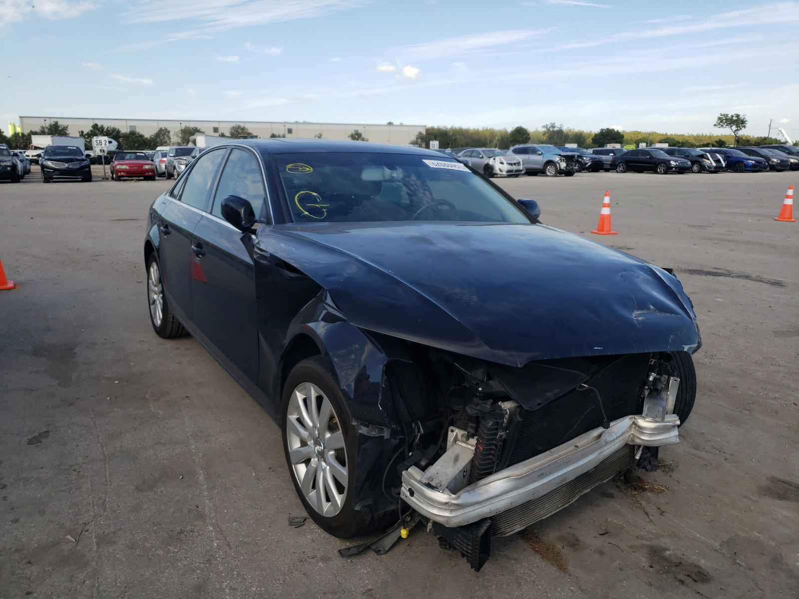 AUDI A4 PREMIUM 2013 with VIN WAUAFAFL1DN009371 - Photo from auction