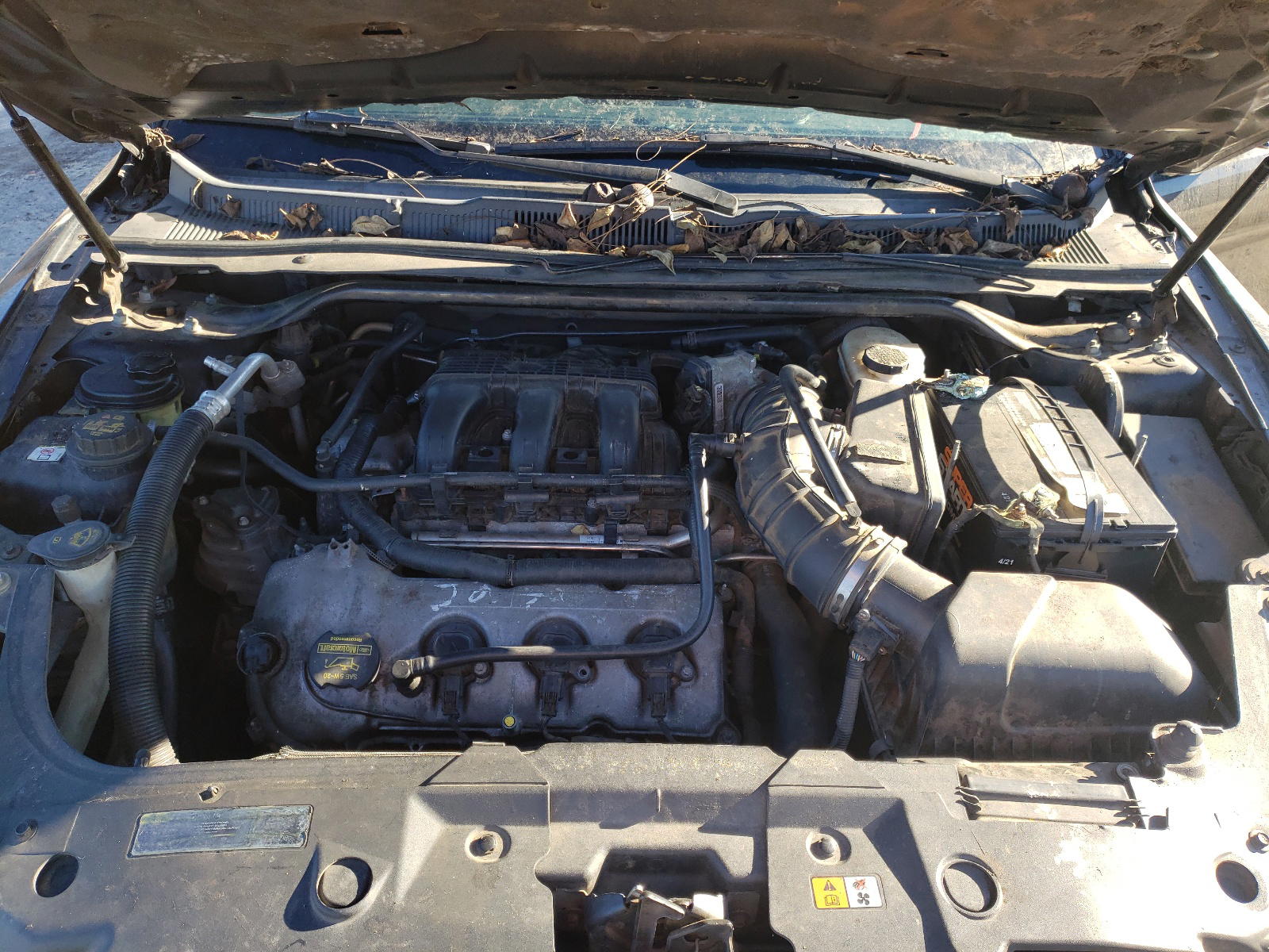 Photo 7 from auction – 2011 FORD TAURUS SEL with VIN 1FAHP2HW9BG134296
