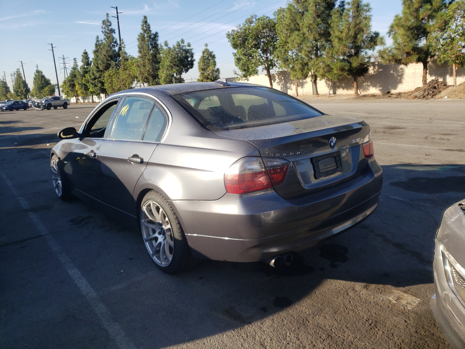 Photo 3 from auction – 2006 BMW 330 I with VIN WBAVB335X6PS06724