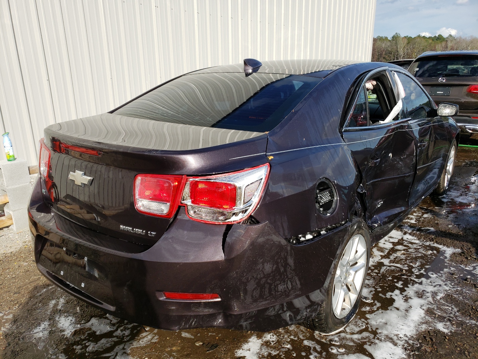 Photo 4 from auction – 2015 CHEVROLET MALIBU 1LT with VIN 1G11C5SL6FF167302