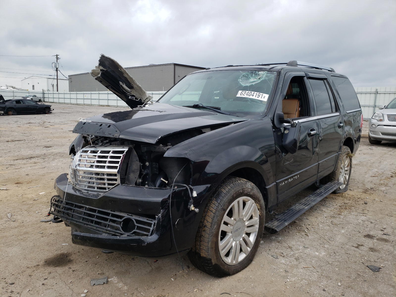 Photo 2 from auction – 2012 LINCOLN NAVIGATOR with VIN 5LMJJ2J50CEL01519