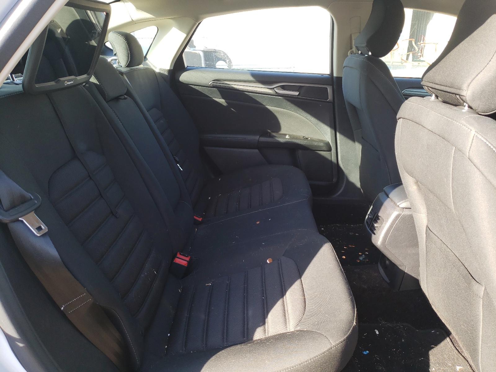 Photo 6 from auction – 2017 FORD FUSION SE with VIN 3FA6P0LU5HR344588