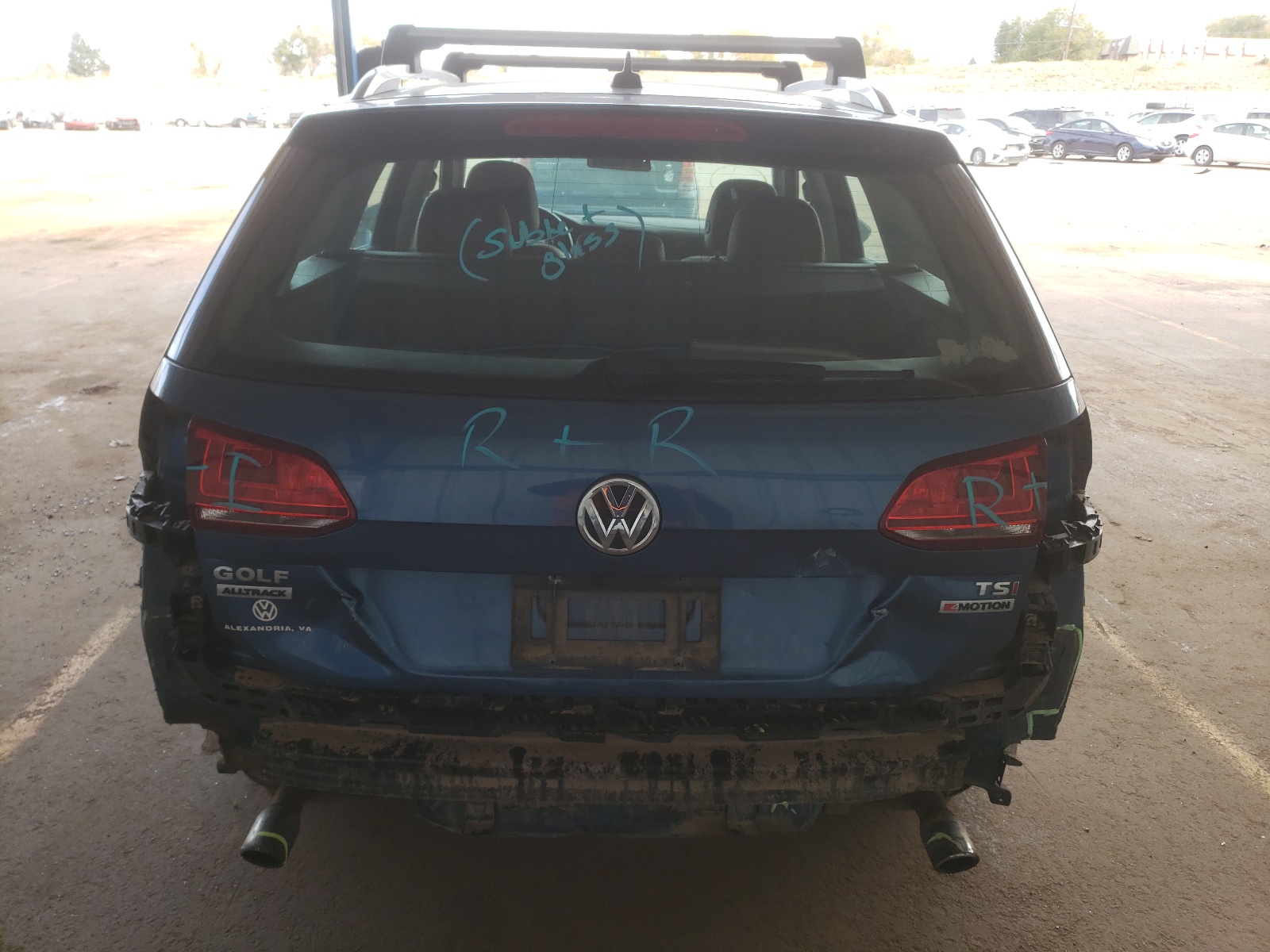 Photo 9 from auction – 2017 VOLKSWAGEN GOLF ALLTR with VIN 3VWH17AU2HM529501