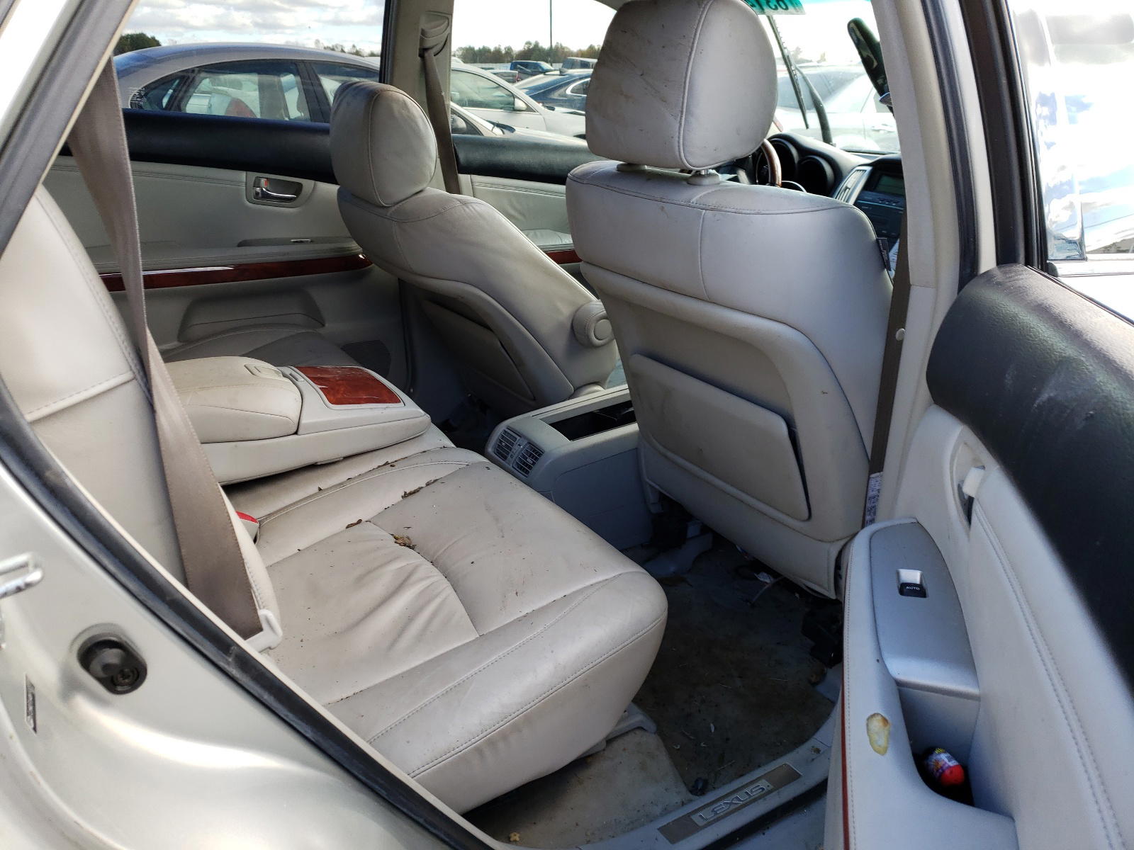 Photo 6 from auction – 2006 LEXUS RX 330 with VIN JTJHA31U460103771