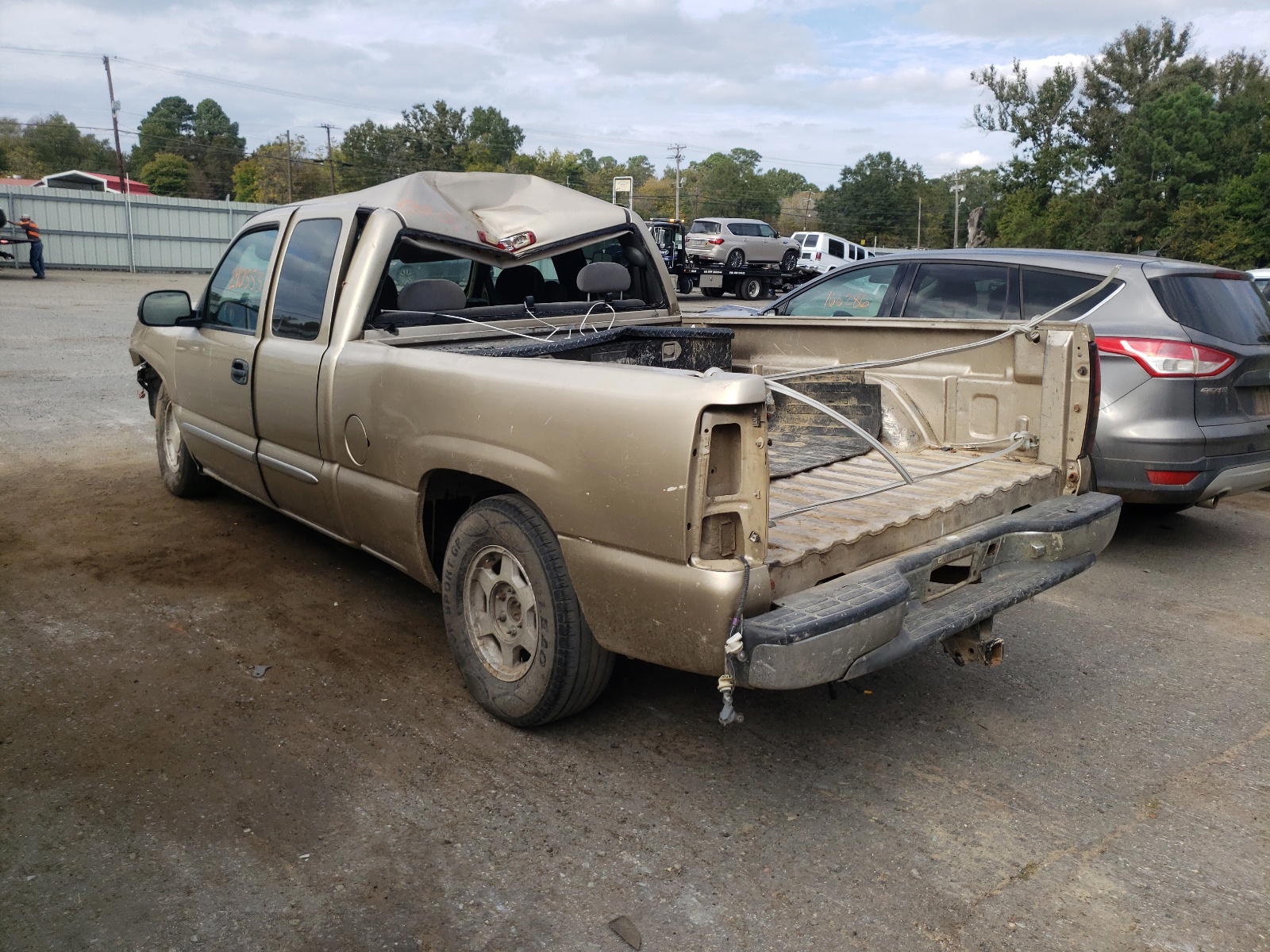 Photo 3 from auction – 2004 GMC NEW SIERRA with VIN 2GTEC19T841253948