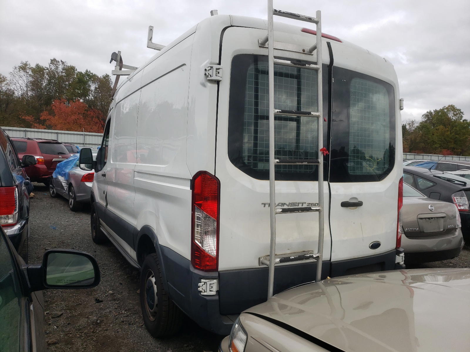 Photo 3 from auction – 2015 FORD TRANSIT T- with VIN 1FTYR1CM1FKA19666