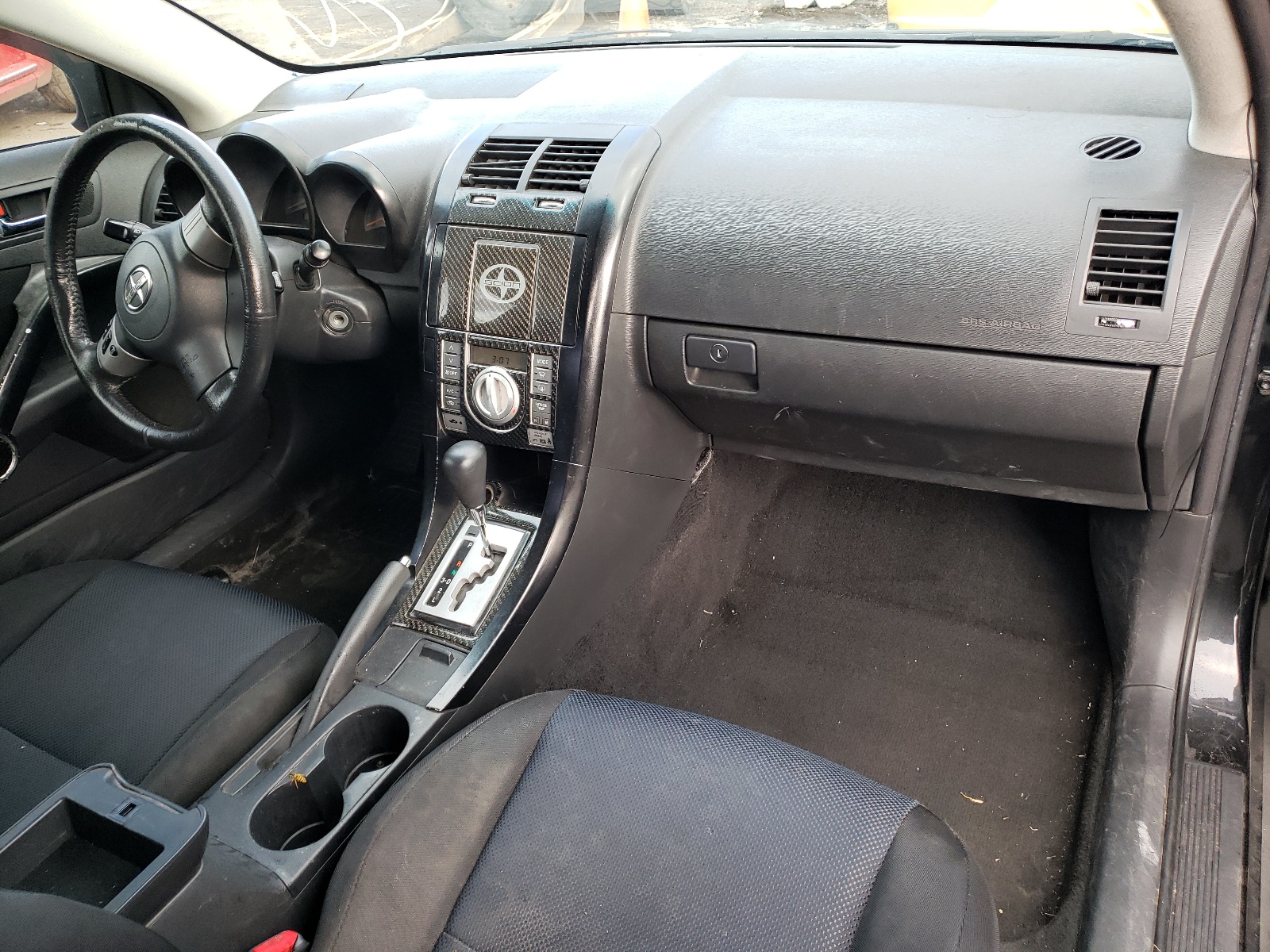 Photo 9 from auction – 2007 TOYOTA SCION TC with VIN JTKDE177170206913