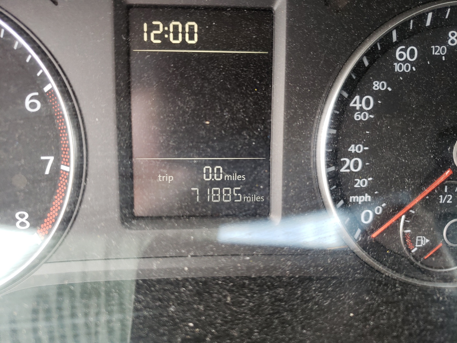 Photo 8 from auction – 2015 VOLKSWAGEN PASSAT S with VIN 1VWAT7A39FC078780