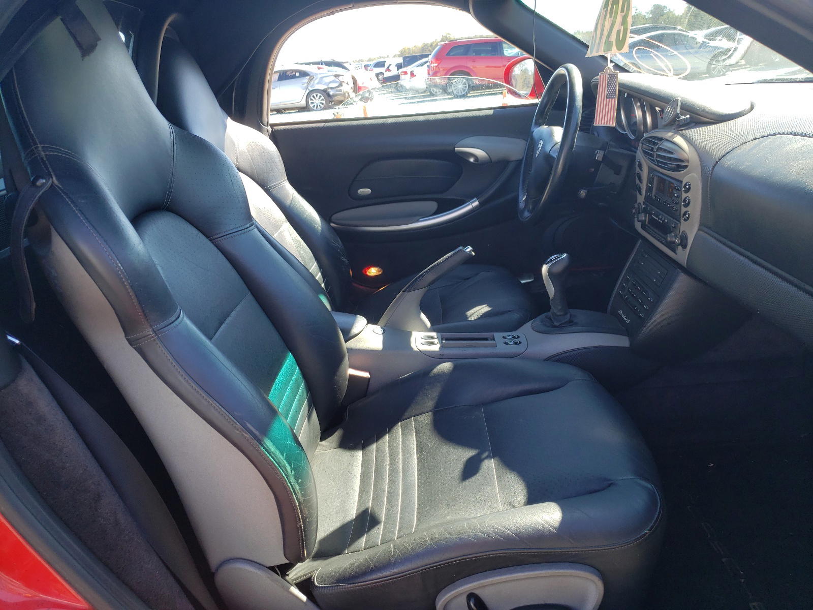 Photo 5 from auction – 2000 PORSCHE BOXSTER S with VIN WP0CB2982YU660380