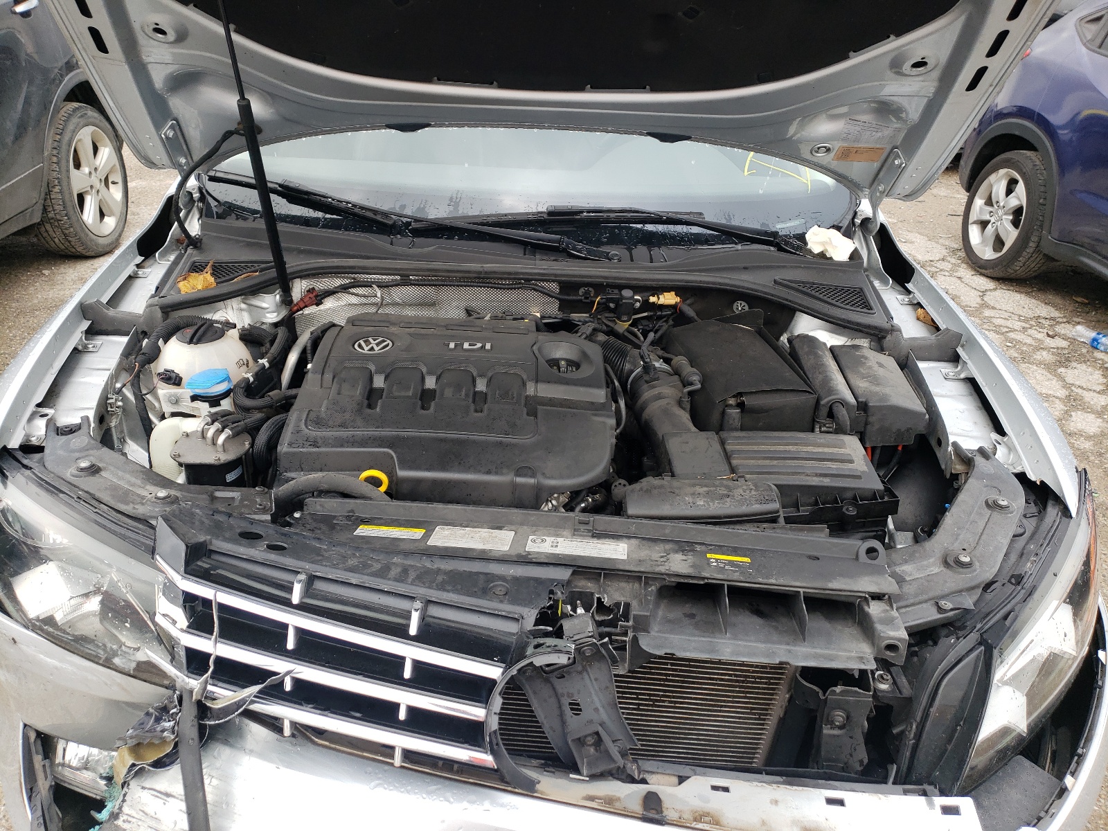 Photo 7 from auction – 2015 VOLKSWAGEN PASSAT SEL with VIN 1VWCV7A3XFC091914