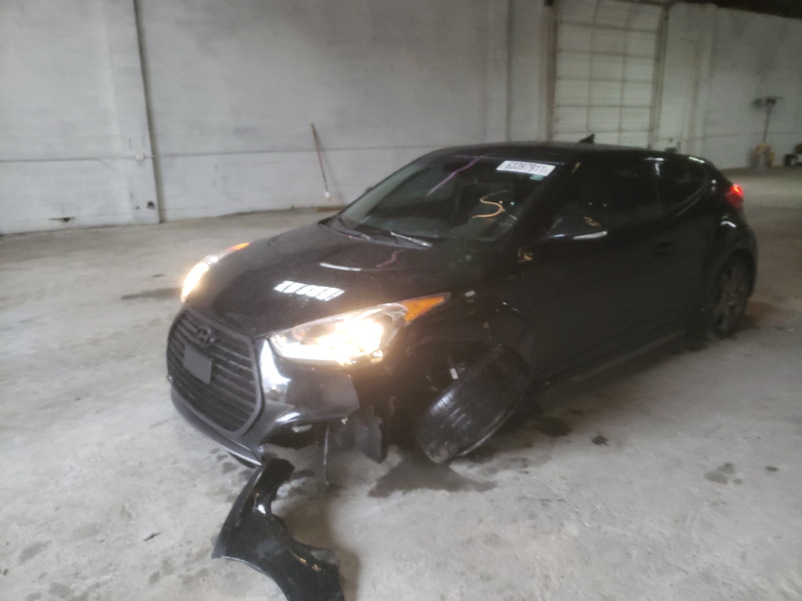 Photo 2 from auction – 2015 HYUNDAI VELOSTER T with VIN KMHTC6AEXFU217778