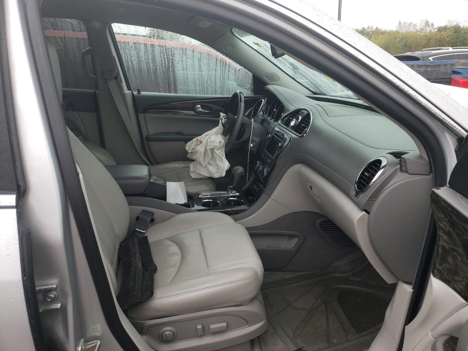 Photo 5 from auction – 2014 BUICK ENCLAVE with VIN 5GAKRBKD0EJ263344