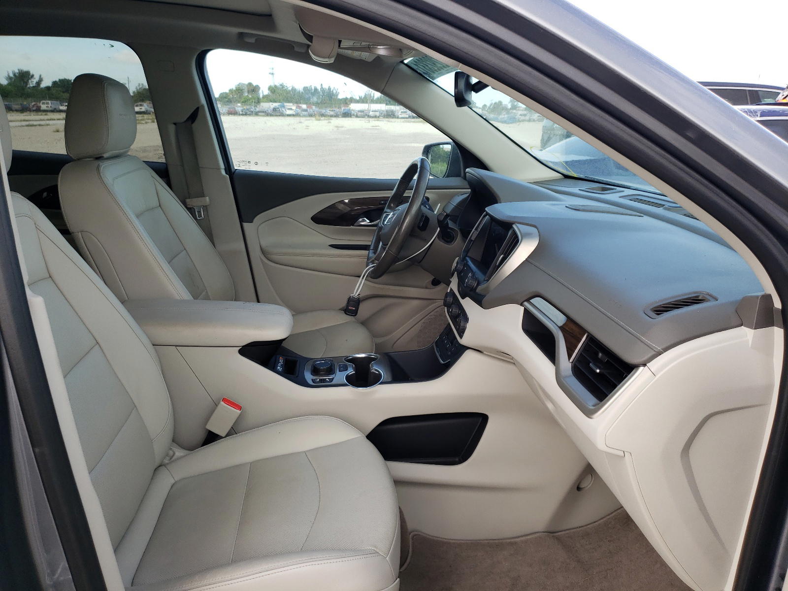 Photo 5 from auction – 2020 GMC TERRAIN DE with VIN 3GKALSEX0LL221672