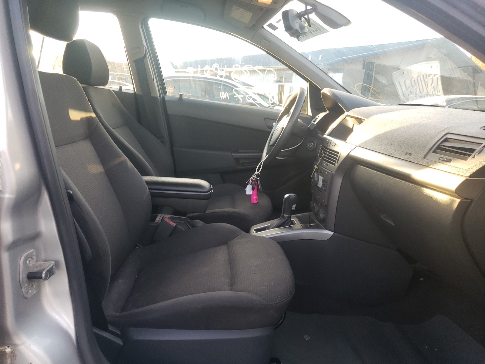 Photo 5 from auction – 2008 SATURN ASTRA XE with VIN W08AR671685058486