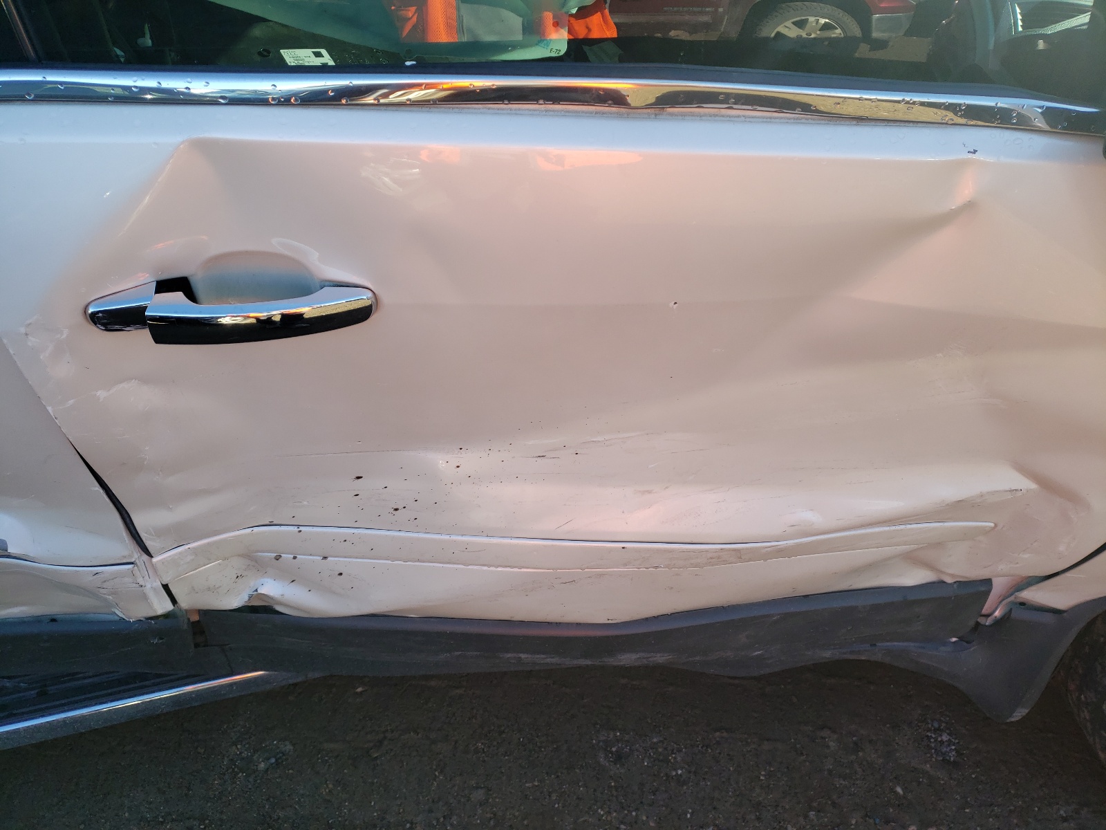 Photo 5 from auction – 2012 CHEVROLET TRAVERSE L with VIN 1GNKRGEDXCJ185795