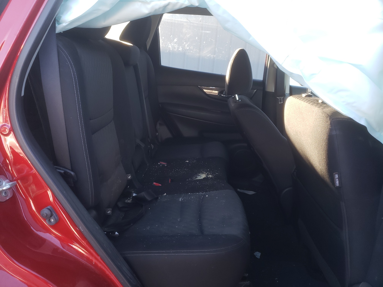 Photo 6 from auction – 2017 NISSAN ROGUE S with VIN JN8AT2MT9HW405962