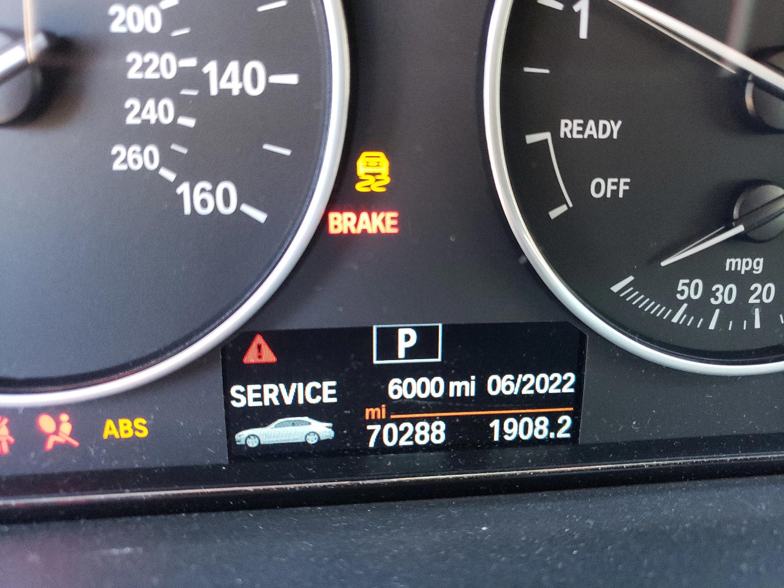 Photo 8 from auction – 2016 BMW 320 I with VIN WBA8E1G50GNT33692