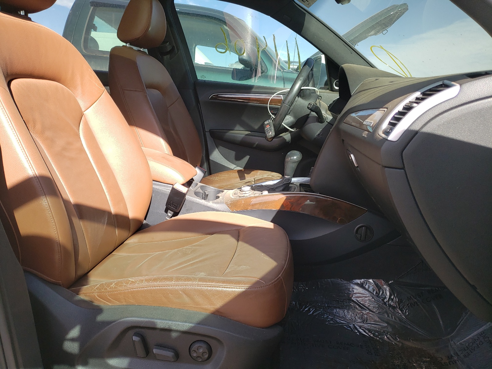 Photo 5 from auction – 2010 AUDI Q5 PREMIUM with VIN WA1LKAFP4AA081592