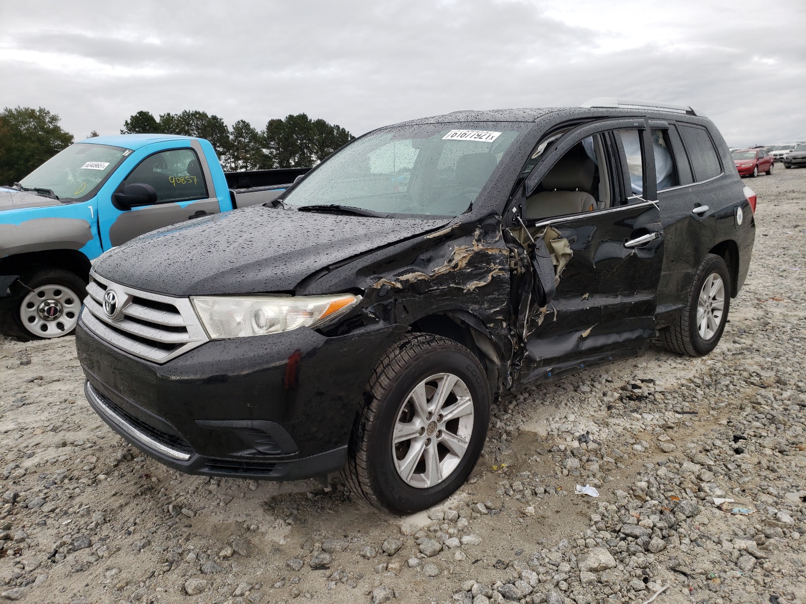 Photo 2 from auction – 2013 TOYOTA HIGHLANDER with VIN 5TDZK3EH1DS092742
