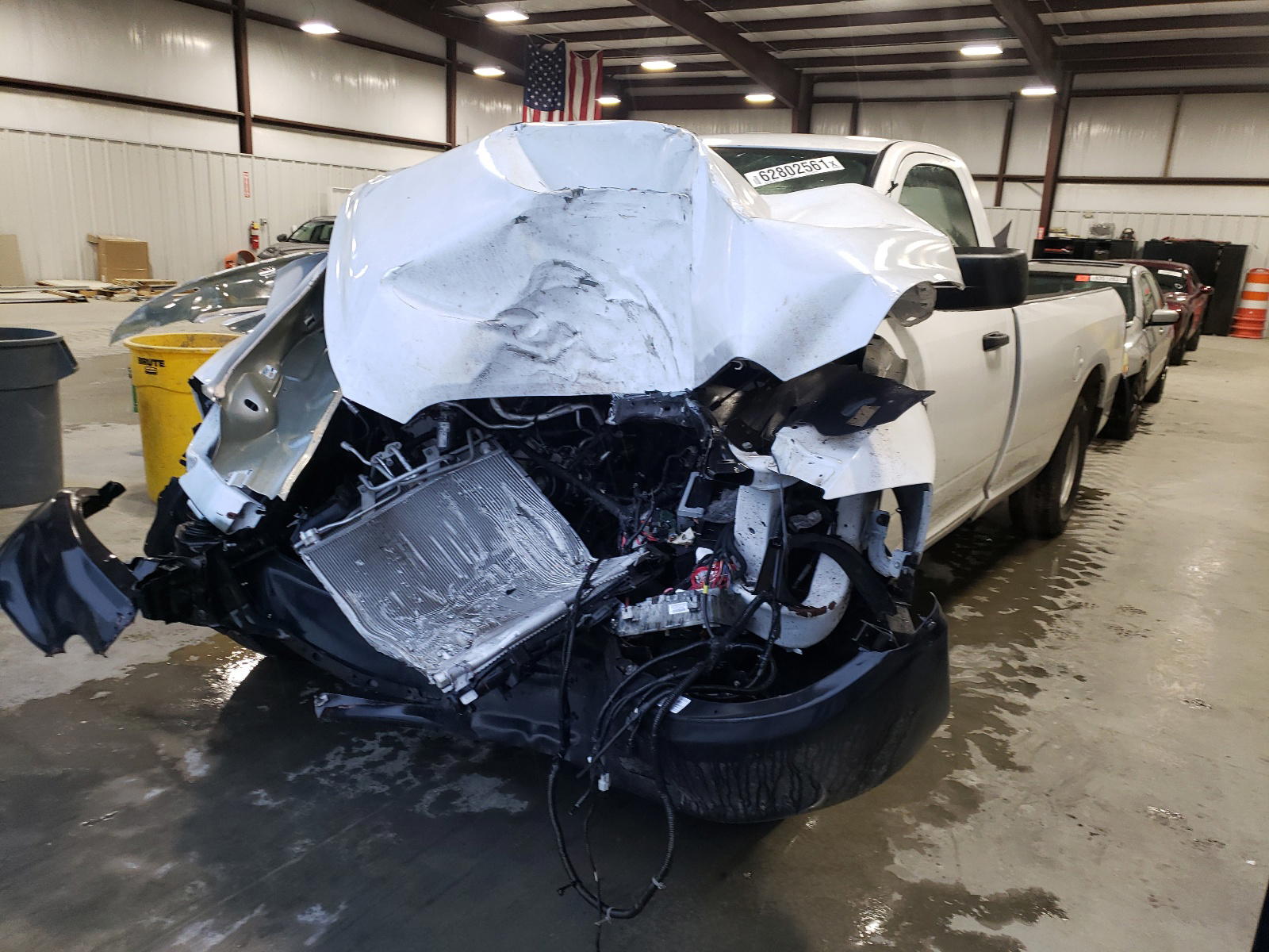 Photo 2 from auction – 2019 RAM 1500 CLASS with VIN 3C6JR6DG1KG617451