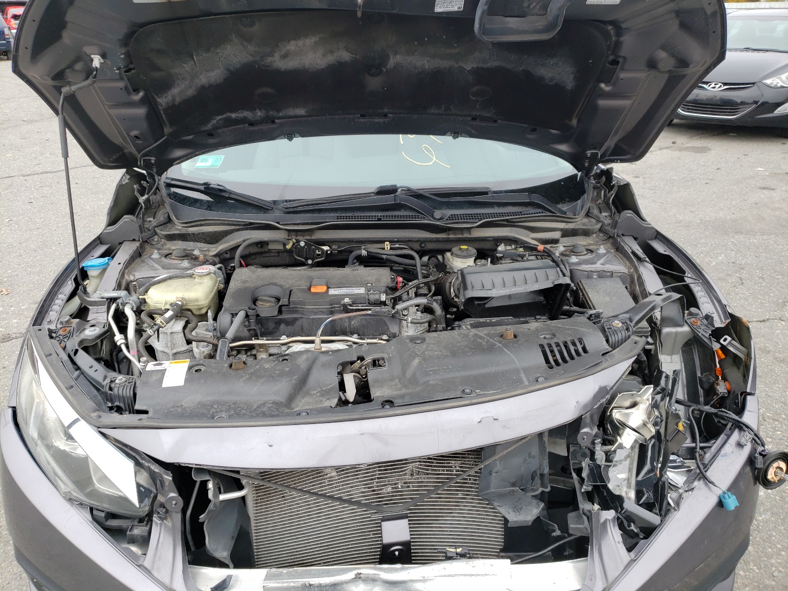 Photo 7 from auction – 2016 HONDA CIVIC LX with VIN 19XFC2F55GE205718