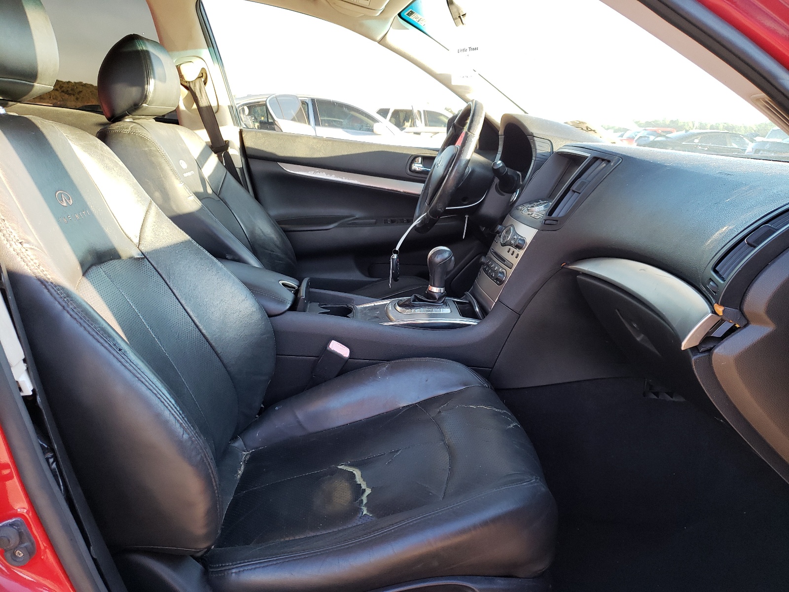 Photo 5 from auction – 2010 INFINITI G37 BASE with VIN JN1CV6AP3AM406977