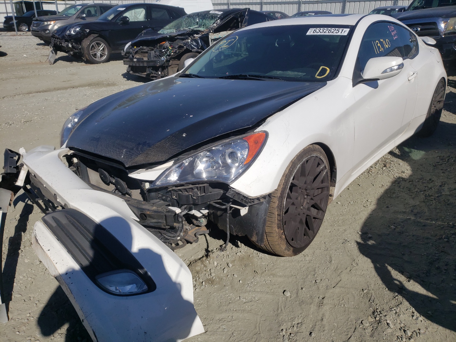 Photo 2 from auction – 2012 HYUNDAI GENESIS CO with VIN KMHHU6KH7CU079401