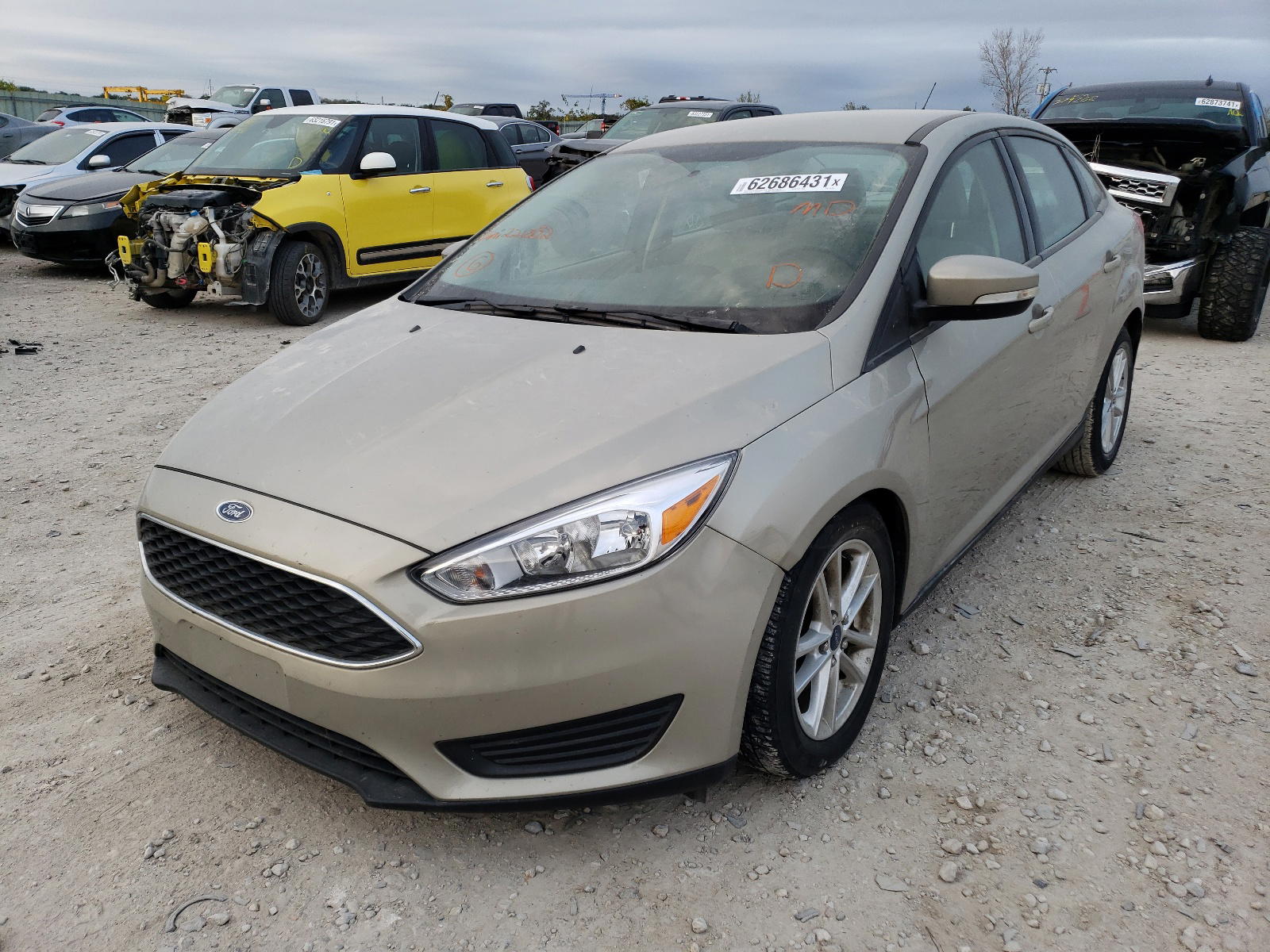 Photo 2 from auction – 2016 FORD FOCUS SE with VIN 1FADP3F27GL221052