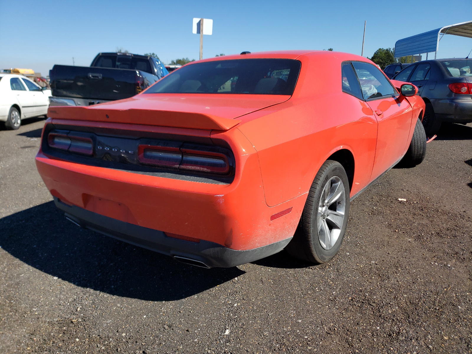 Photo 4 from auction – 2019 DODGE CHALLENGER with VIN 2C3CDZAG7KH649542