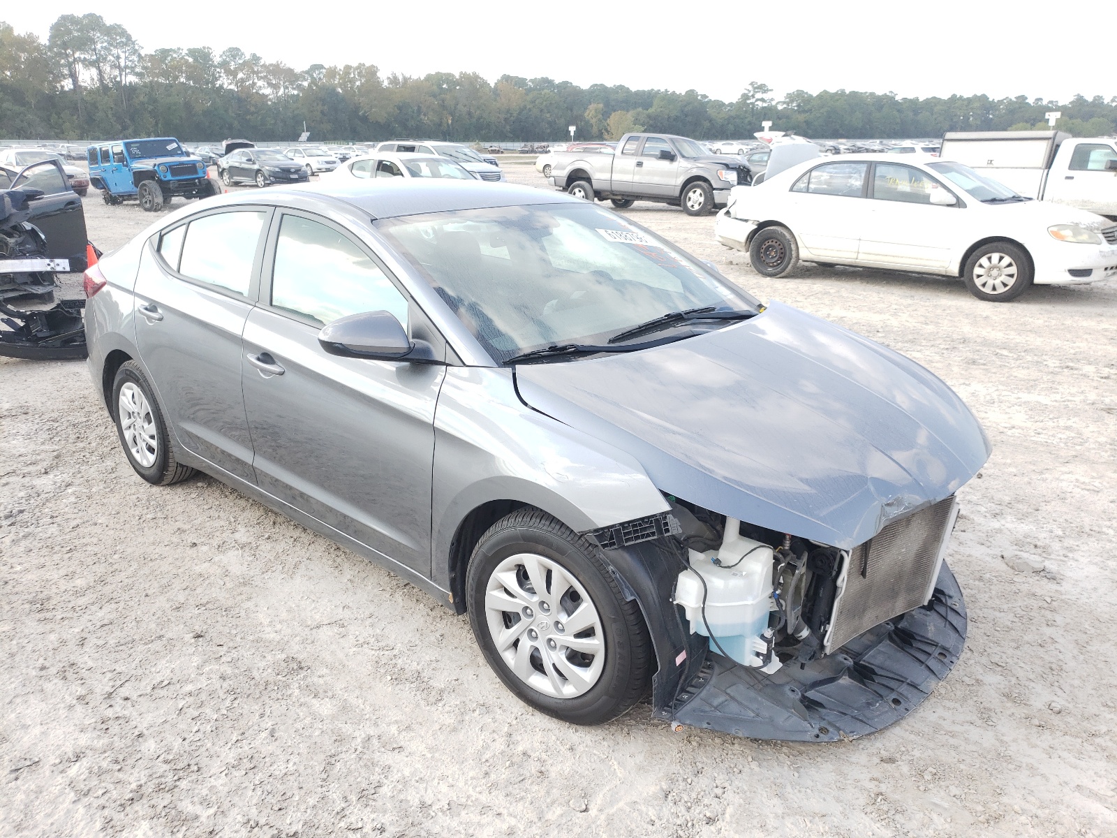 Photo 1 from auction – 2019 HYUNDAI ELANTRA SE with VIN 5NPD74LF3KH472574