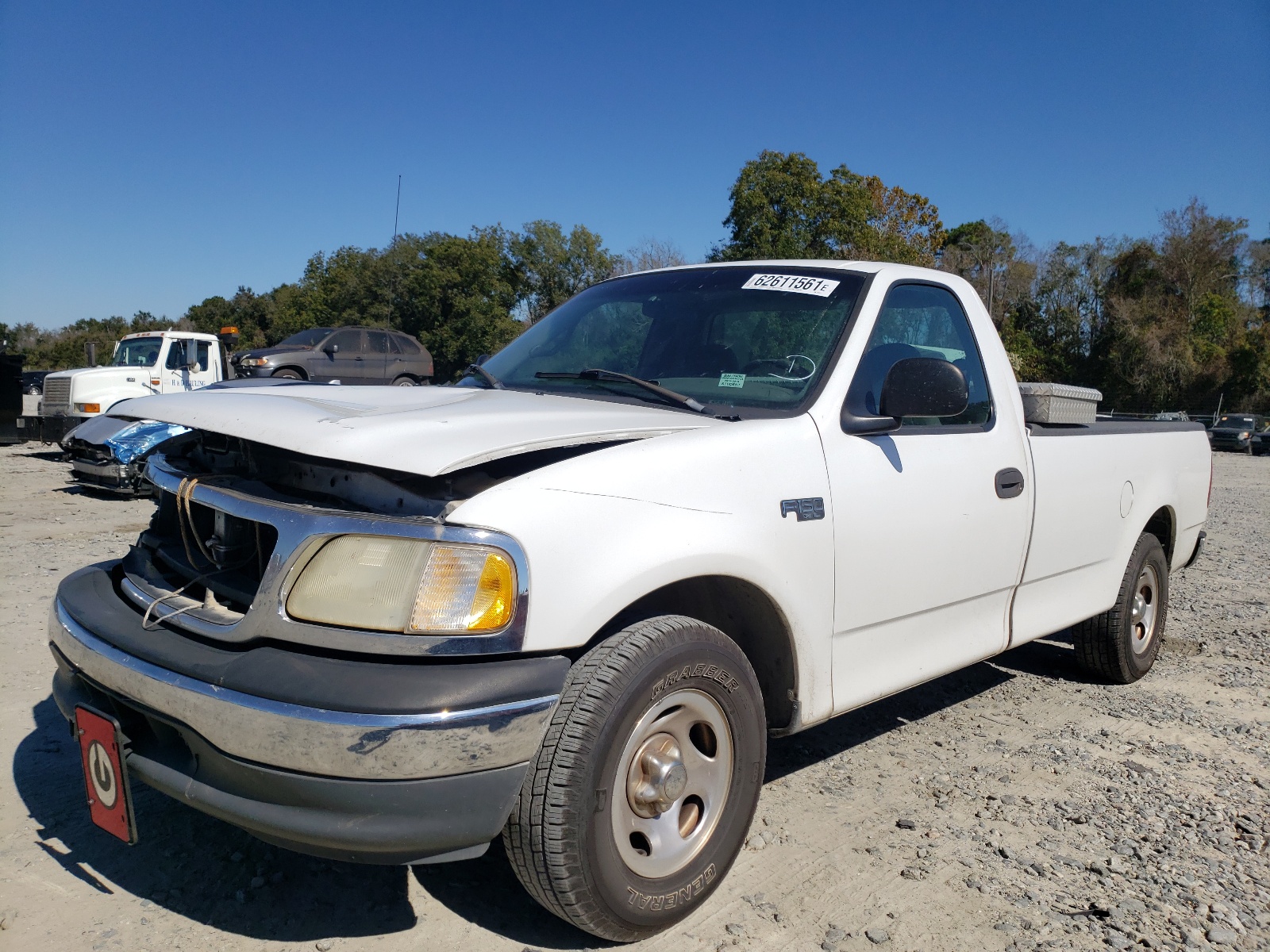 Photo 2 from auction – 2001 FORD F150 with VIN 1FTZF17241NA84377