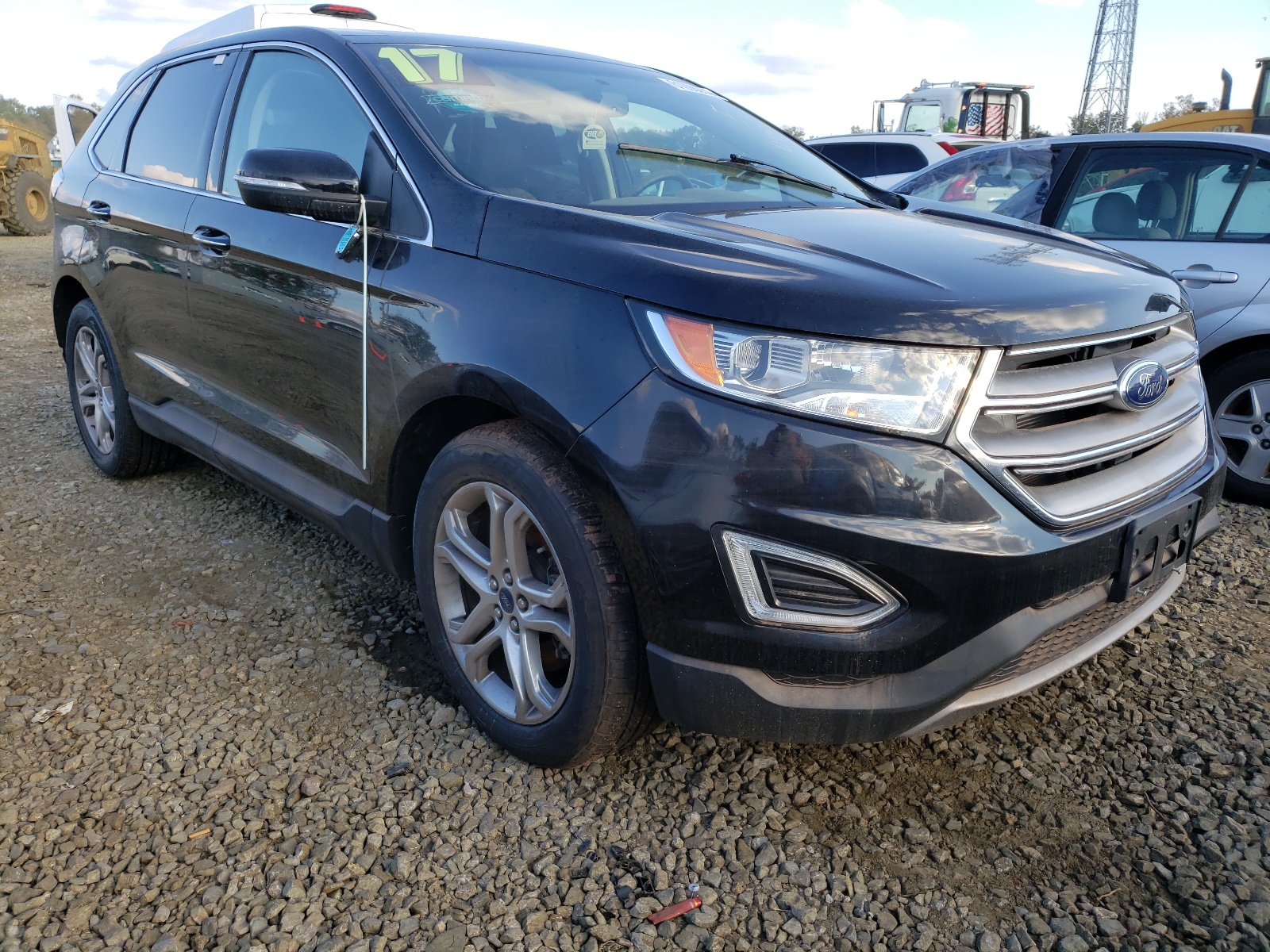 FORD EDGE TITAN 2017 مع رقم تعريف المركبة 2FMPK4K81HBB33617 - صورة من المزاد