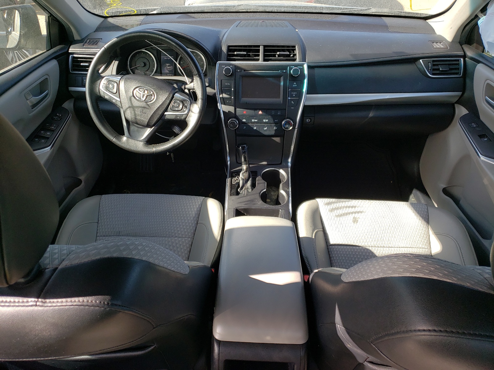 Photo 9 from auction – 2015 TOYOTA CAMRY LE with VIN 4T1BF1FK7FU499950